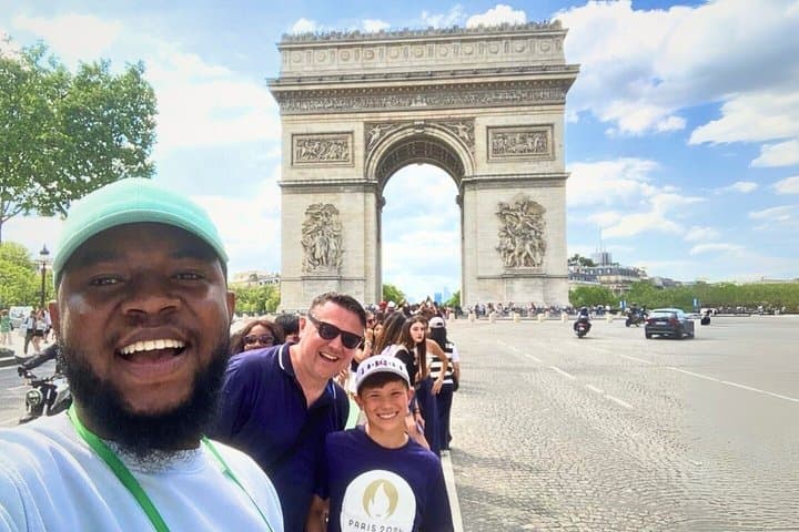Tour dos Campos Elísios com Arc de Triunfo ou Entrada Louis Vuitton