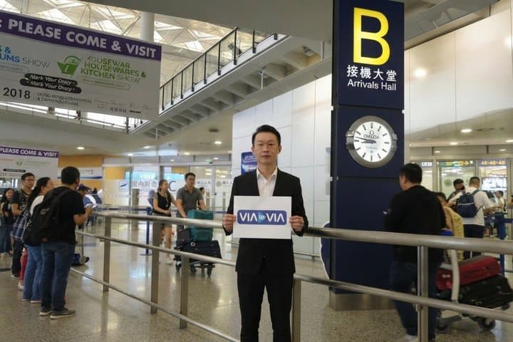Transporte privado do Aeroporto de Hong Kong para Hong Kong e Disneyland