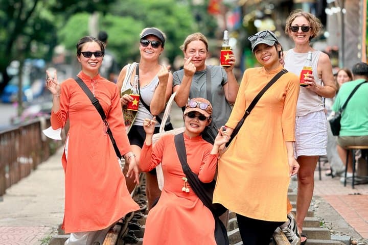 Passeios de Vespa em Hanói: passeios gastronômicos de Vespa vintage em Hanói